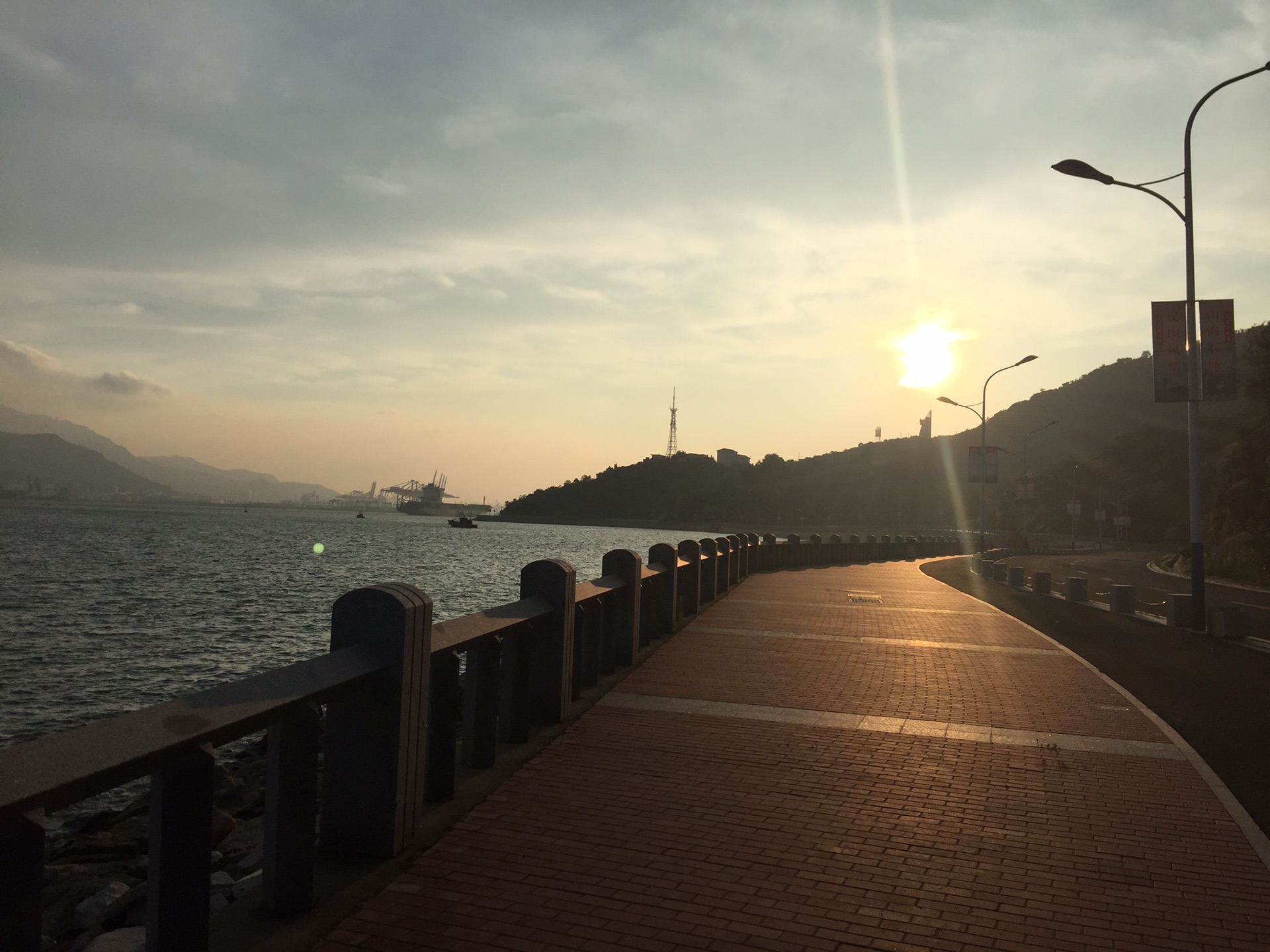 马湾岛人口_根西岛人口密度(2)