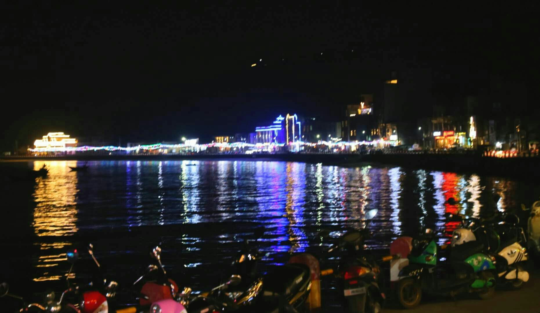 涠洲岛夜景哪里漂亮呢 夜景,就只有南湾了 显示全部