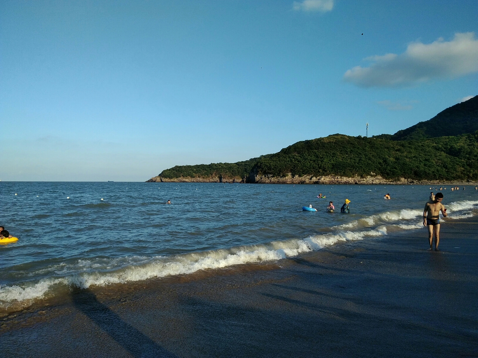 宁波的象山,海滩也不错(传说中的五彩海滨沙滩?)!