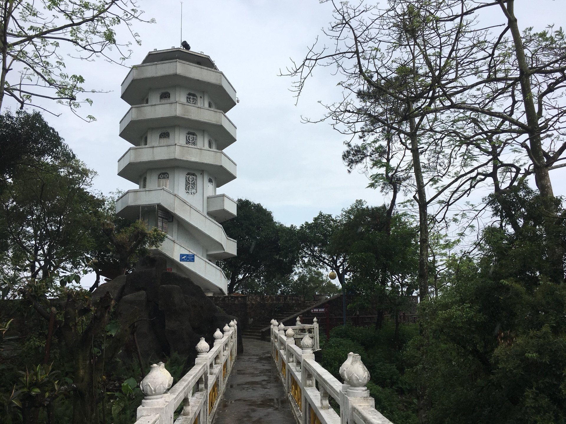 竟有如此风物-恩平鳌峰山