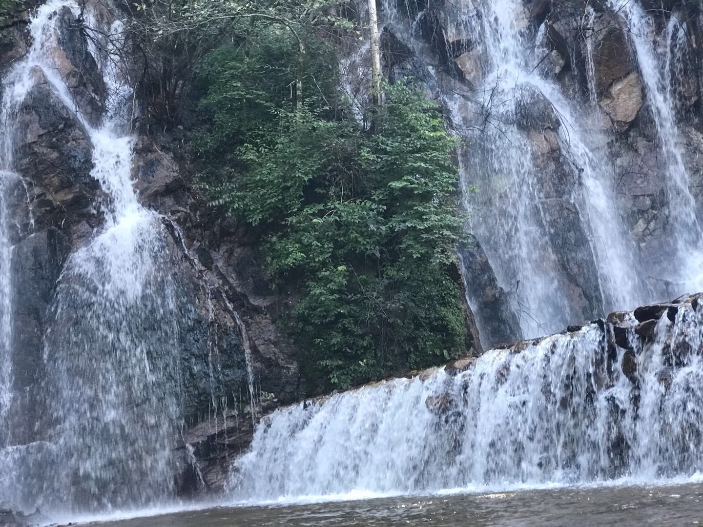 鸳鸯峰上等你来