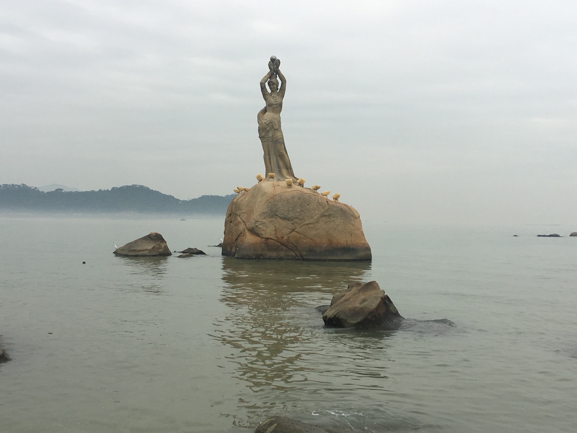 珠海多少人口2017_北京到珠海多少公里(2)