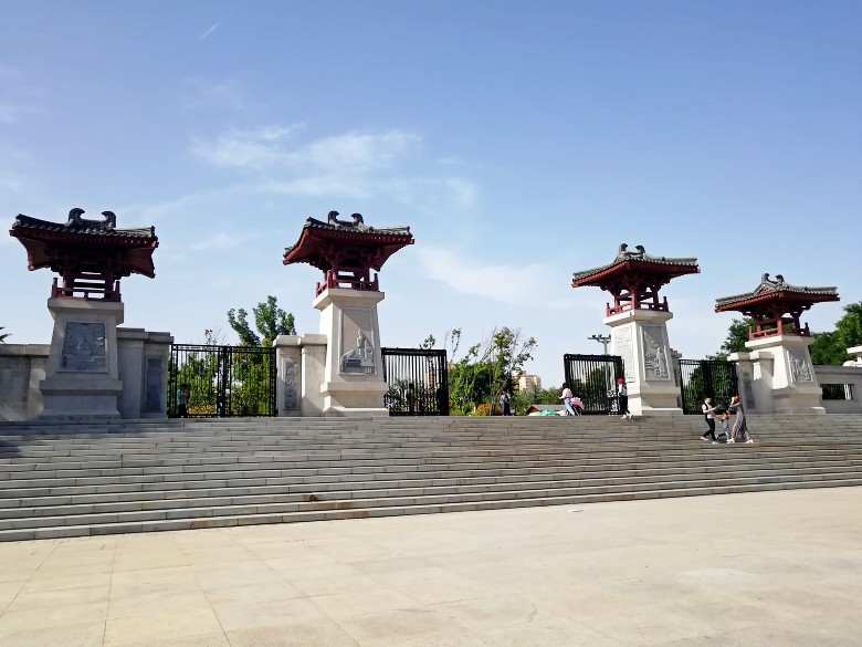 初夏游西安清凉山森林公园