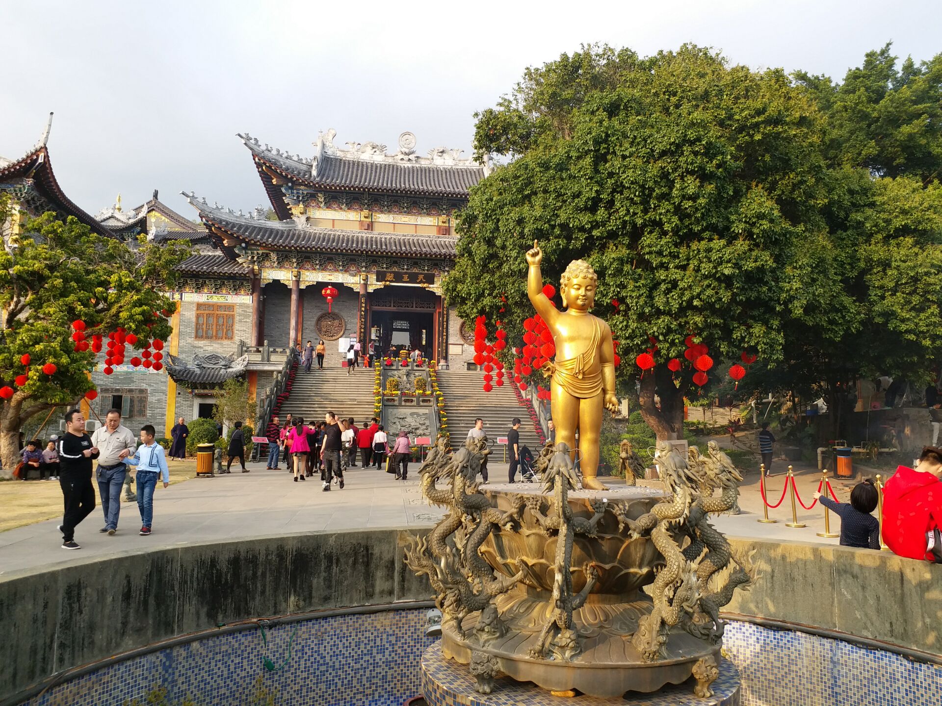 深圳218个景点之一百零二名:大鹏东山寺.