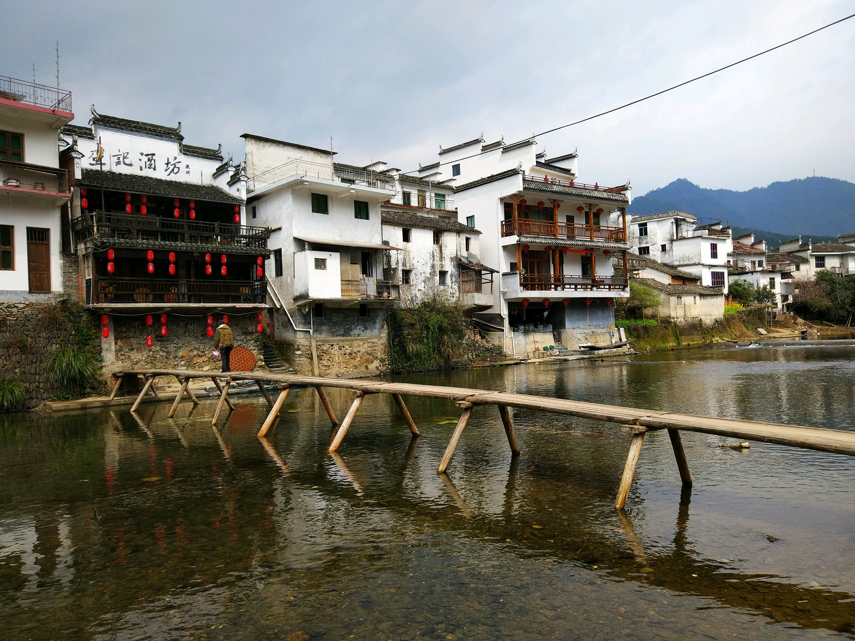 凤山村属上饶市婺源县浙源乡政府所在地