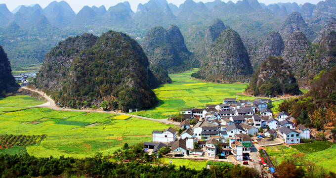 万峰林人口_万峰林风景区图片(3)