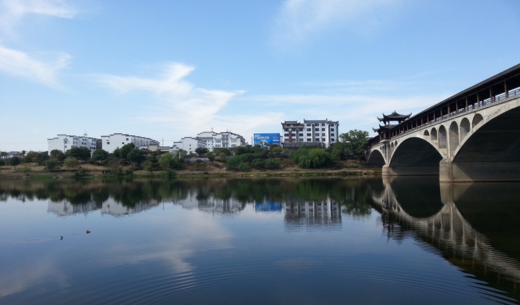 徽州区有多少人口_安徽的一些风景(3)