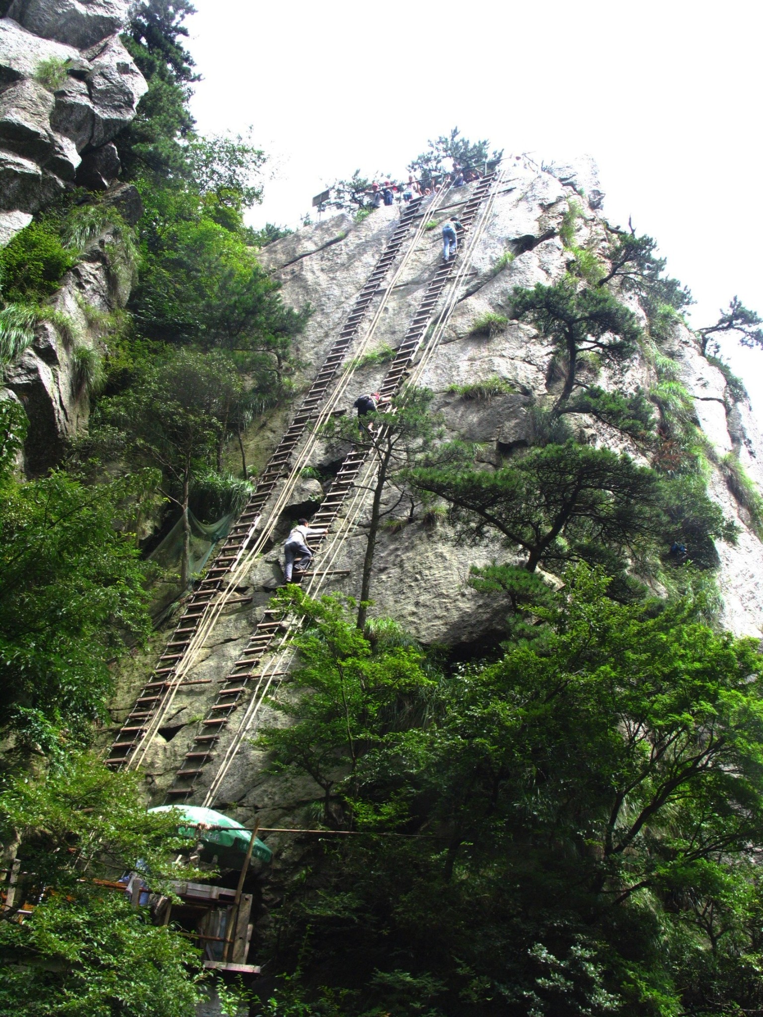 庐山国家级旅游风景名胜区    