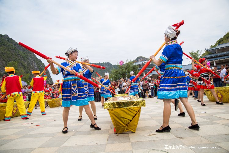 天等县"壮族霜降节" 励志立屯隧道  悬空"万福寺" 布泉河  "小可可西