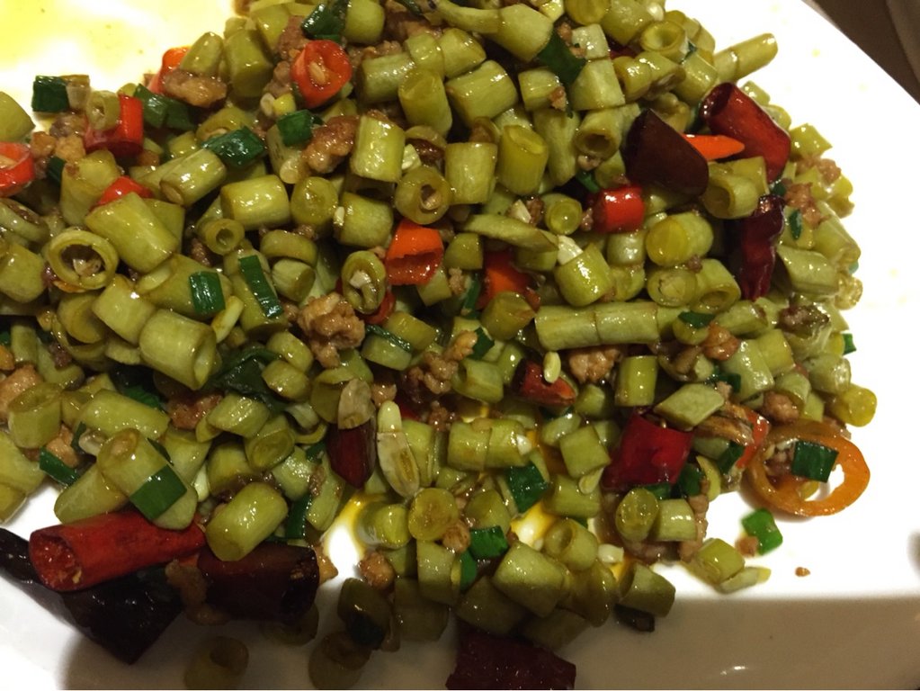 桥亭活鱼小镇_桥亭活鱼小镇人均消费(2)