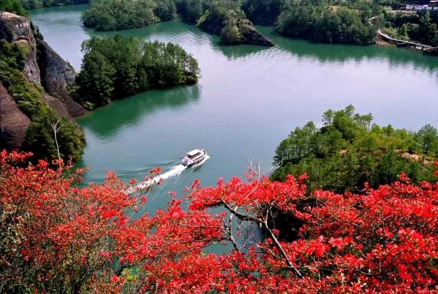 连城冠豸山石门湖