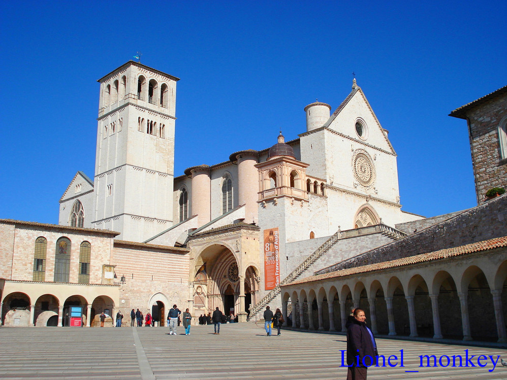 意大利古老的小镇,朝拜圣地——assisi(阿西
