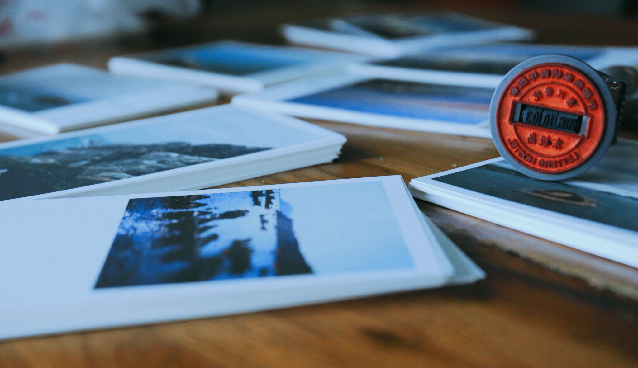 红邮筒人均_红邮筒水彩(3)