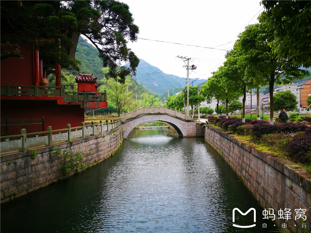 永嘉上塘镇箬岙村有多少人口_永嘉芙蓉古村图片(3)