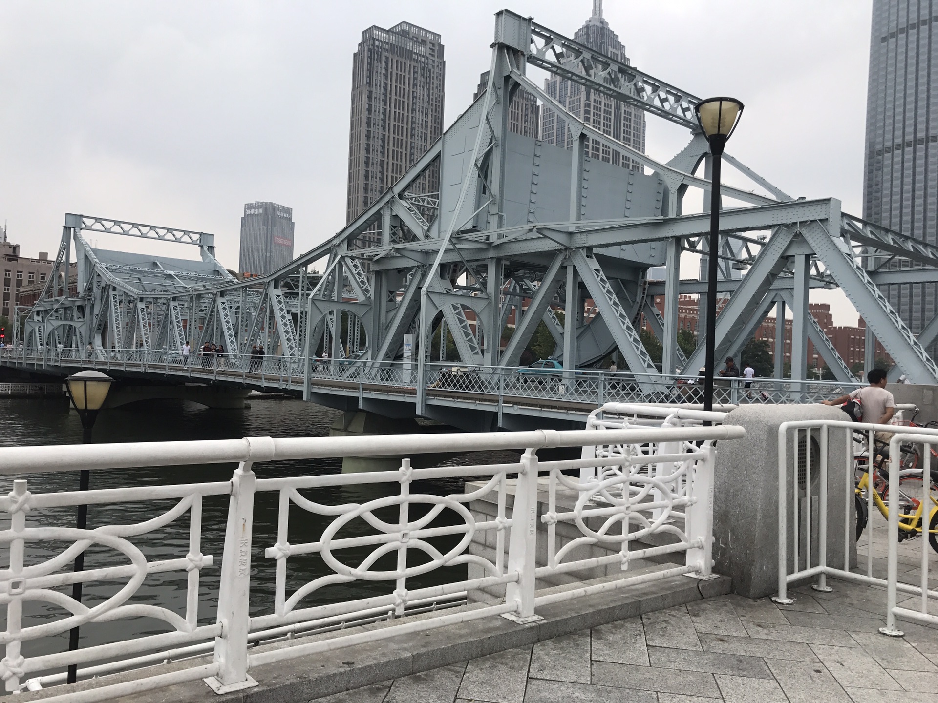 wKgBZ1mYJziAZJjfAAy7w-wXcZ003.jpeg?imageView2%2F2%2Fw%2F600%2Fh%2F600%2Fq%2F90