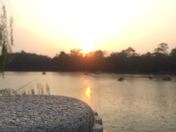 西湖游船最后时间 wKgBZ1nSYnaAD_K1AAUldJN7KGU63.jpeg?imageView2%2F2%2Fw%2F600%2Fh%2F600%2Fq%2F90