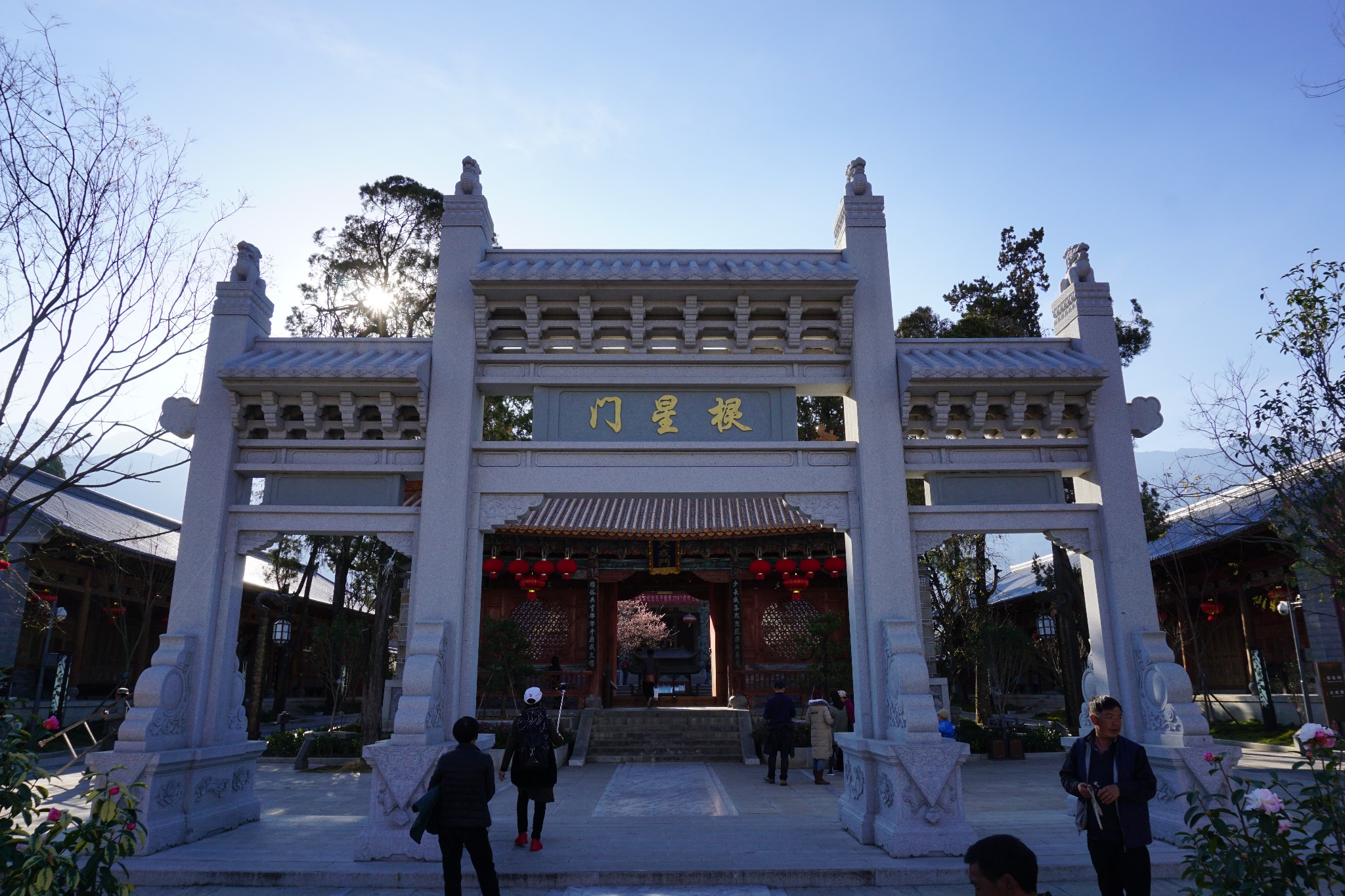 大理人均消费_大理古城图片