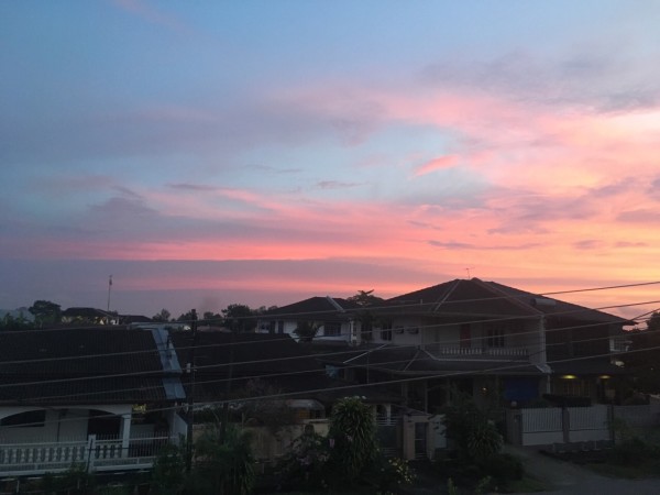 真实的马来西亚定居生活 wKgBZ1iHZe-AbuXzAAKpv9B4Zxw74.jpeg?imageView2%2F2%2Fw%2F600%2Fh%2F600%2Fq%2F90