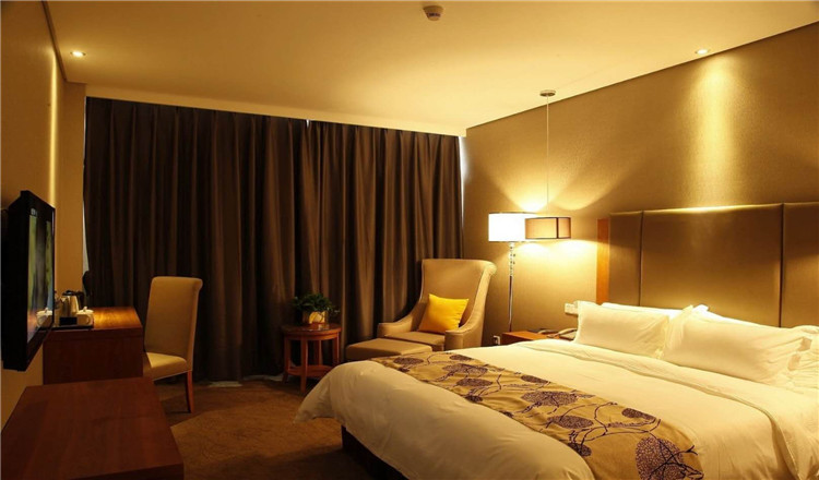 开封元景假日酒店一晚住宿套餐加汴梁小宋城千回大宋演出