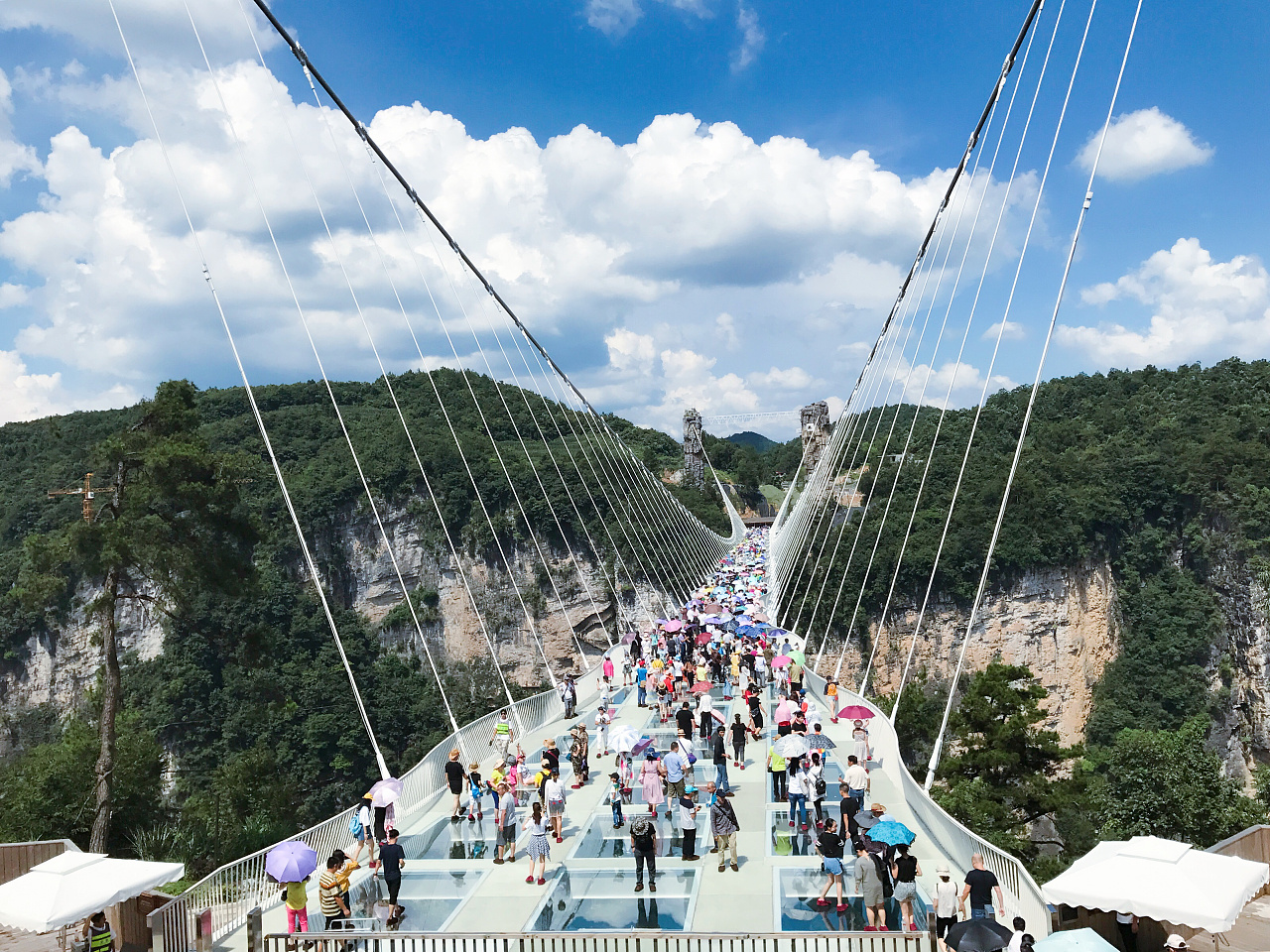 张家界玻璃桥大峡谷风景区