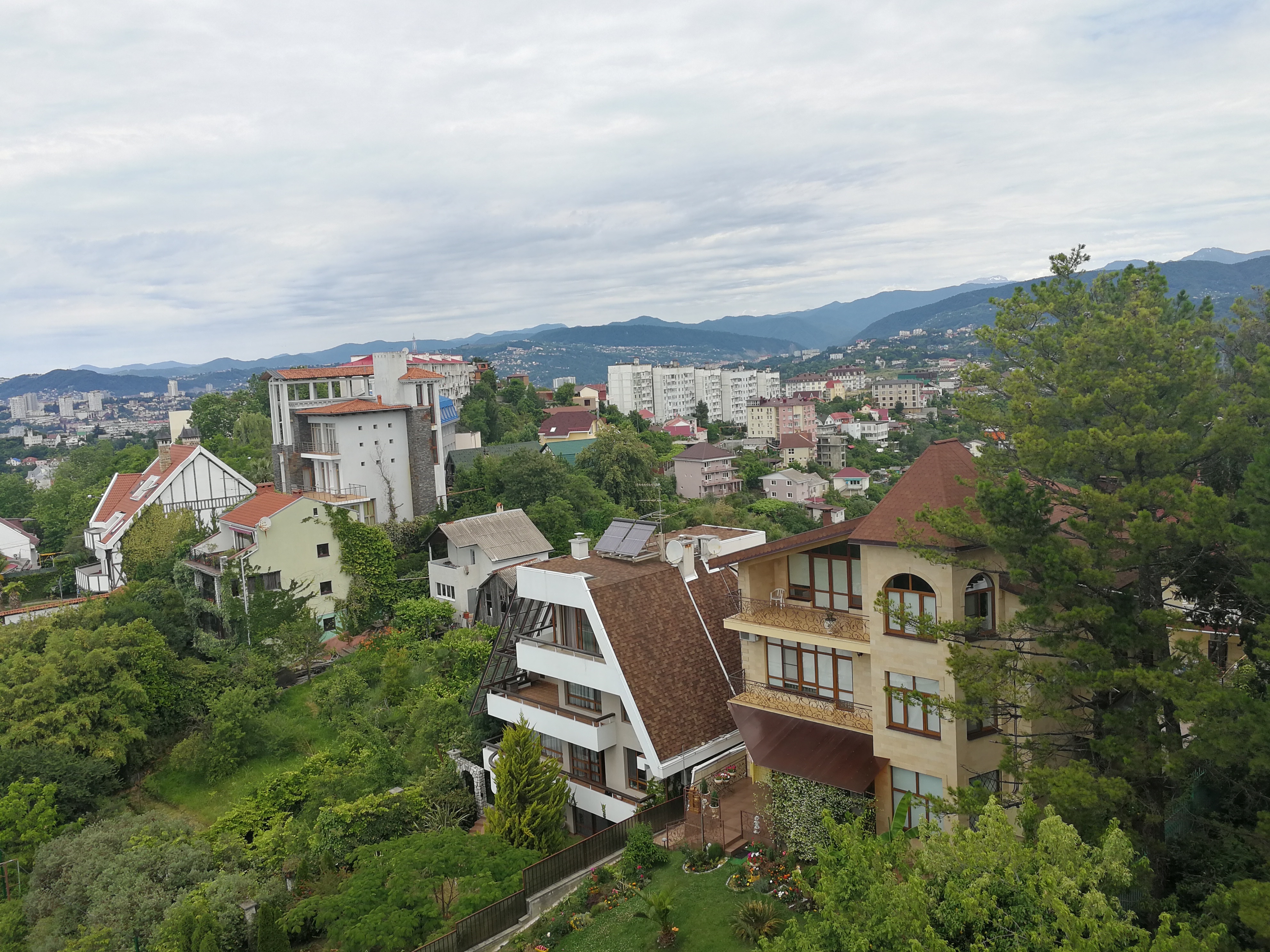 準備去俄羅斯索契自駕旅行6天,想知道如何安排這6天的行程,住在什麼