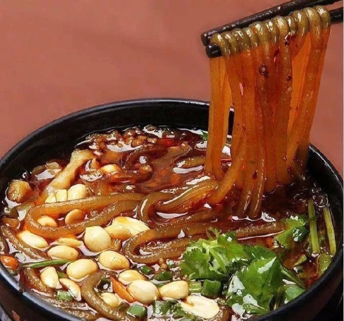 抖音网红城市重庆,洪崖洞、磁器口麻花、火锅