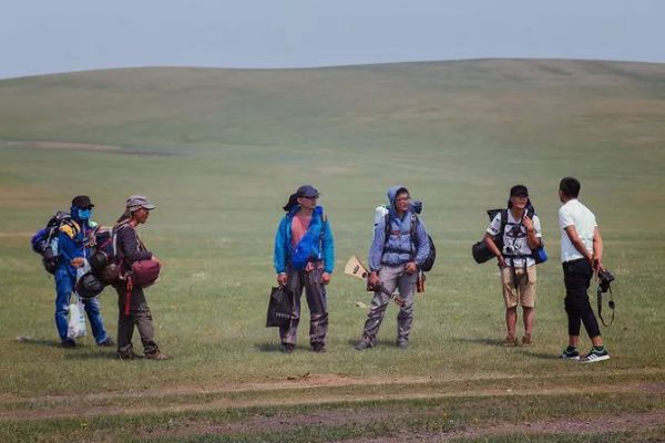 徒步旅行者的朋友圈 wKgBEFszpoWAAASSAADKfANHcTk06.jpeg?imageView2%2F2%2Fw%2F600%2Fh%2F600%2Fq%2F90