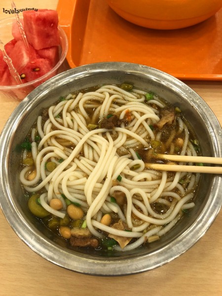 米粉第二天还能吃吗 wKgBEFtkRMmAPgRKAAtkuj4t1hY62.jpeg?imageView2%2F2%2Fw%2F600%2Fh%2F600%2Fq%2F90