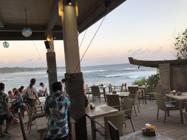 巴厘岛真实的体验感受 wKgBEFsEV82AAAmrAAl2-Jv_2fk32.jpeg?imageView2%2F2%2Fw%2F600%2Fh%2F600%2Fq%2F90