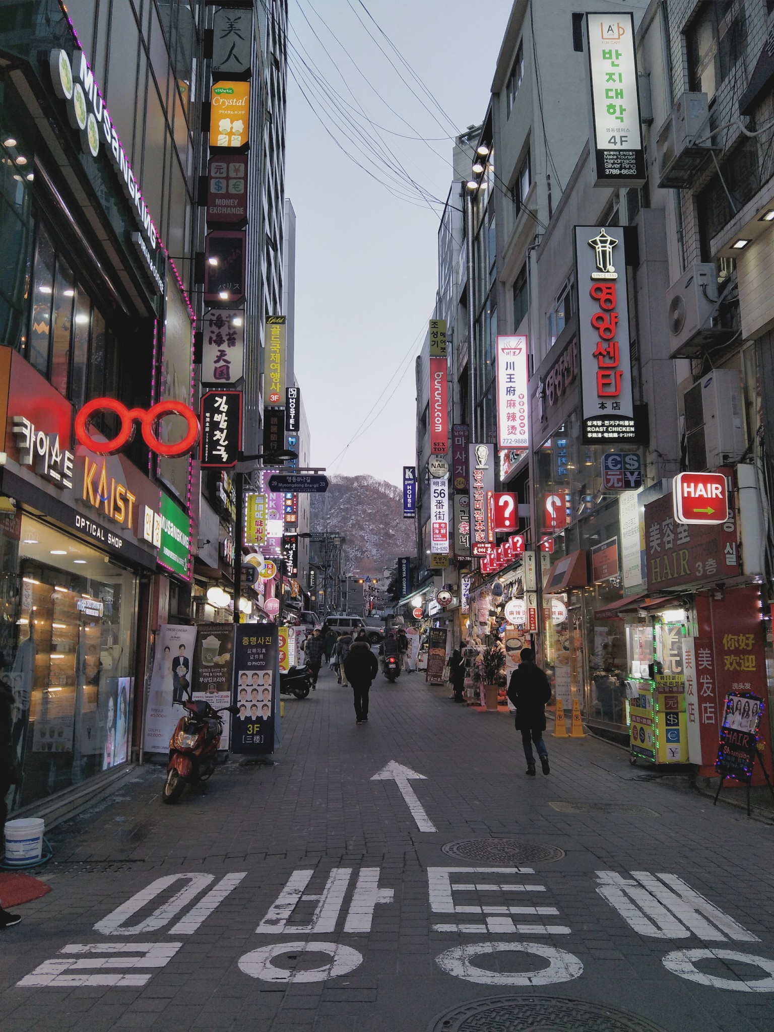 首尔人口2018_...釜山行 那自然对韩国的ktx不陌生了,因为影片绝大... 首尔火车站