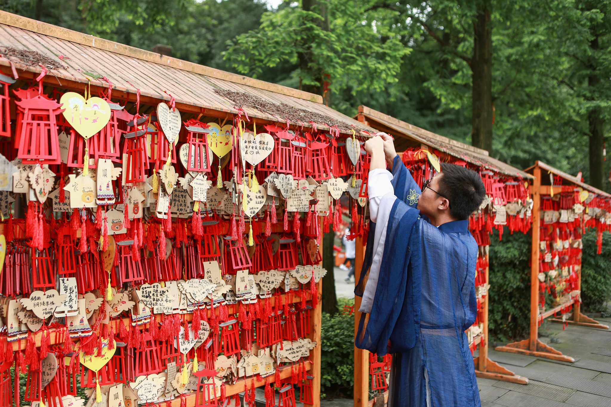 【途牛首发】汉服游都江堰,穿越千年古城_青城山游记_途牛