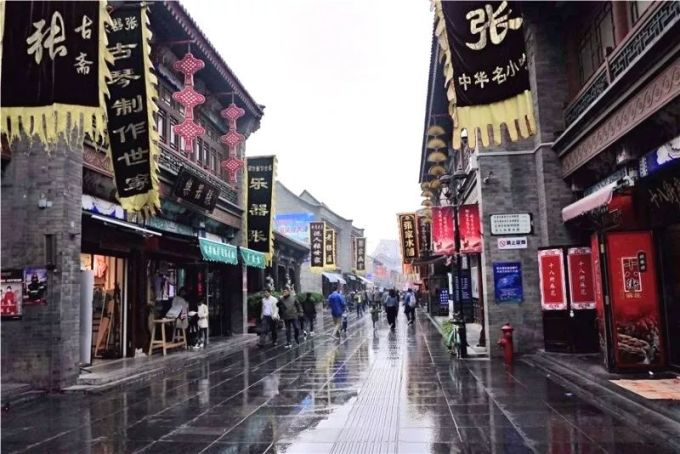 古文化街附近美食街 wKgED1ucnwuAGVcNAAGAlyQtQM000.jpeg?imageView2%2F2%2Fw%2F680%2Fq%2F90%7CimageMogr2%2Fstrip%2Fquality%2F90