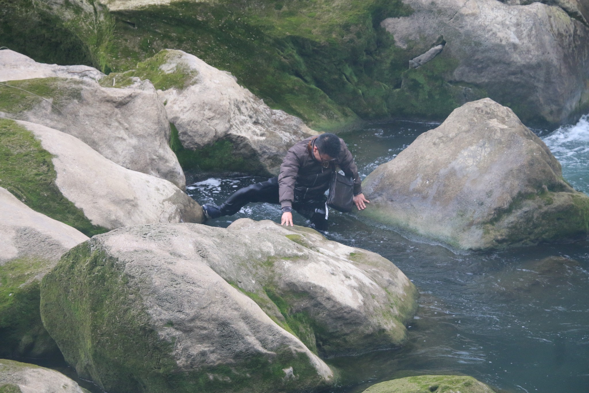 wKgEaVyBK7iAC8BFAAr3d13eDiM23.jpeg?imageView2%2F2%2Fw%2F600%2Fh%2F600%2Fq%2F90