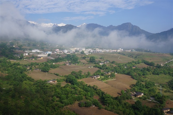 贡山多少人口_高黎贡山(2)