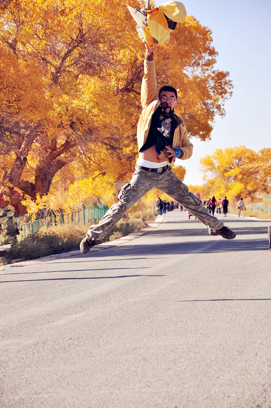 搭车的女孩完整版 wKgB3FCuI4OAFyY7AANRUS0PqvI13.jpeg?imageView2%2F2%2Fw%2F600%2Fq%2F90%7CimageMogr2%2Fstrip%2Fquality%2F90