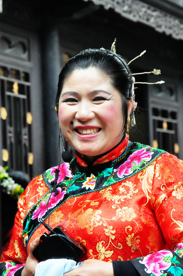 回复游记:魅力湘西---凤凰古城里的美女