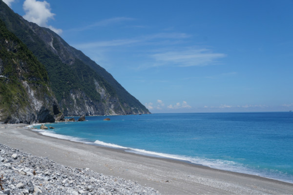 现在可以去台湾私人旅游吗 wKgB21A9gpG8CqezAAp9hF0-i-s92.jpeg?imageView2%2F2%2Fw%2F600%2Fq%2F90