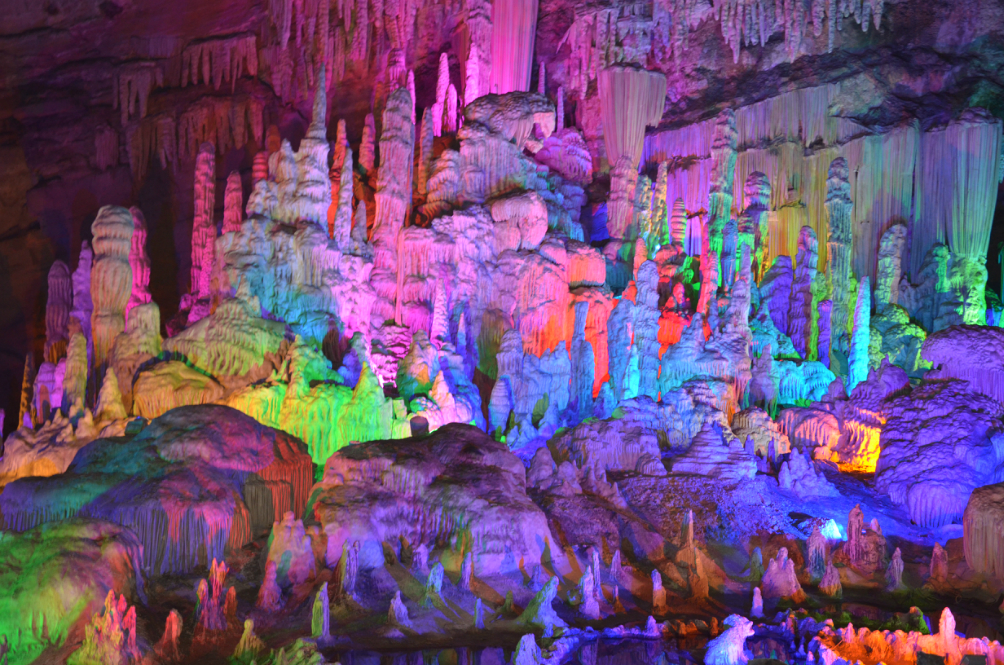 通江向世界亮出的新名片——中国溶洞之乡