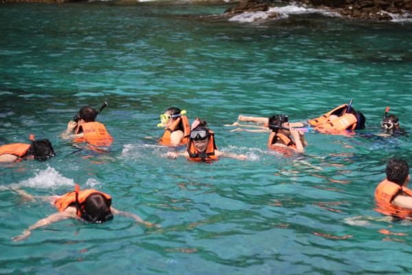 自驾游旅行视频 实拍 wKgB4lJramCAUaiaAAmxb-hqjmY82.jpeg?imageView2%2F2%2Fw%2F600%2Fq%2F90