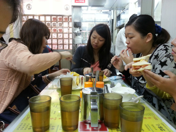 什么叫做双皮奶 wKgB6lO6ZuuAVhgDAAr2b_sqpes10.jpeg?imageView2%2F2%2Fw%2F600%2Fh%2F600%2Fq%2F90