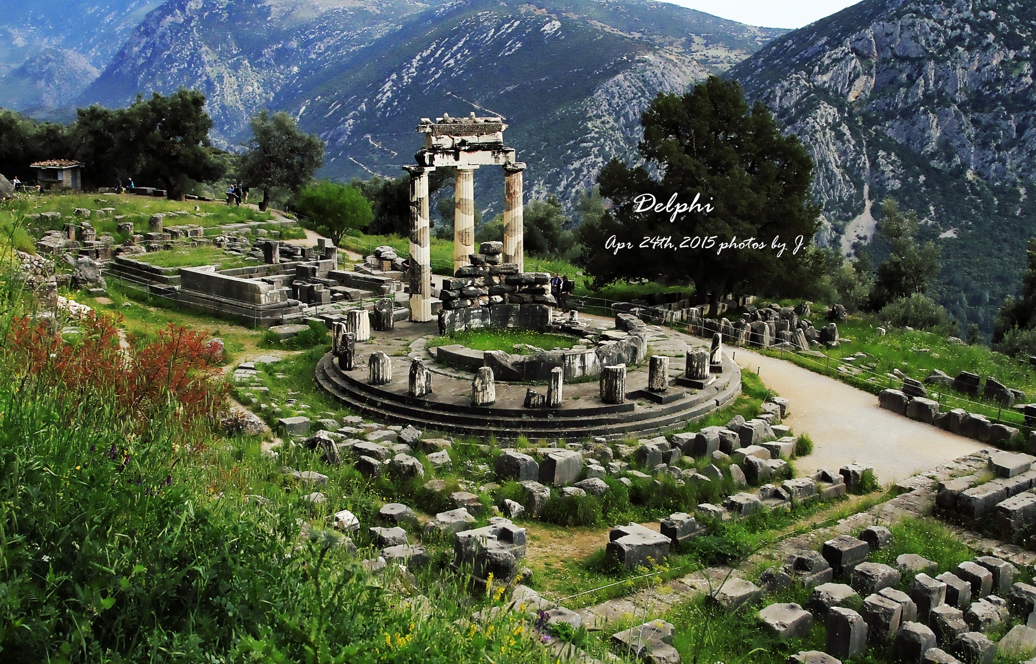 希腊 游记  本来想去温泉关的,如果没定去卡兰巴卡的火车票,完全可以