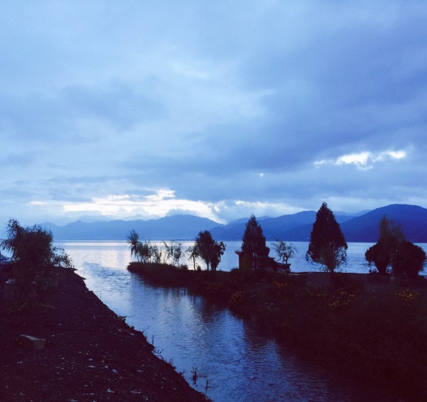 半醉半醒看夕阳 wKgBpVYB1SmAK1P_AA7uo6JR9Rk60.jpeg?imageView2%2F2%2Fw%2F600%2Fh%2F600%2Fq%2F90