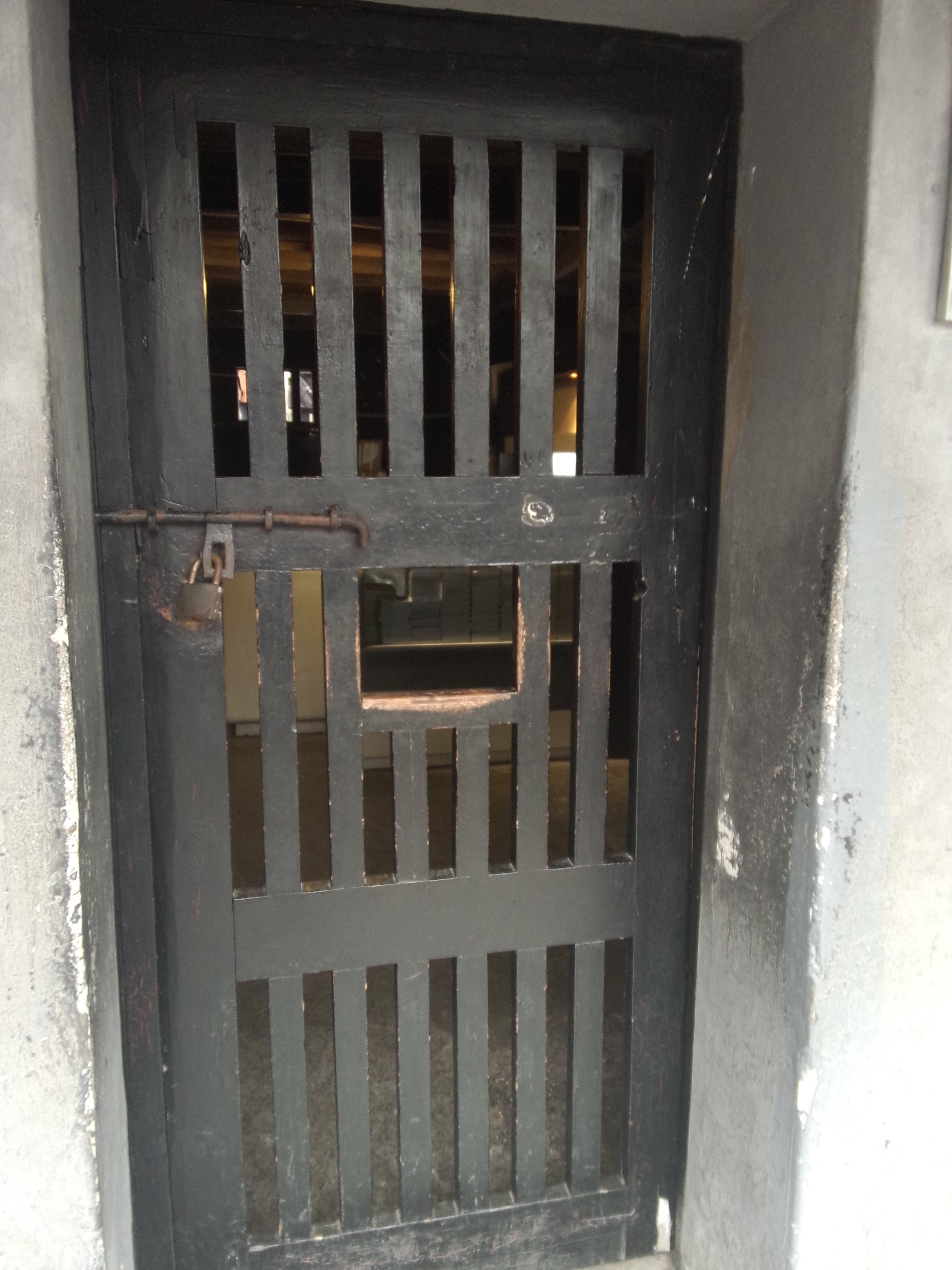 当年的牢门.