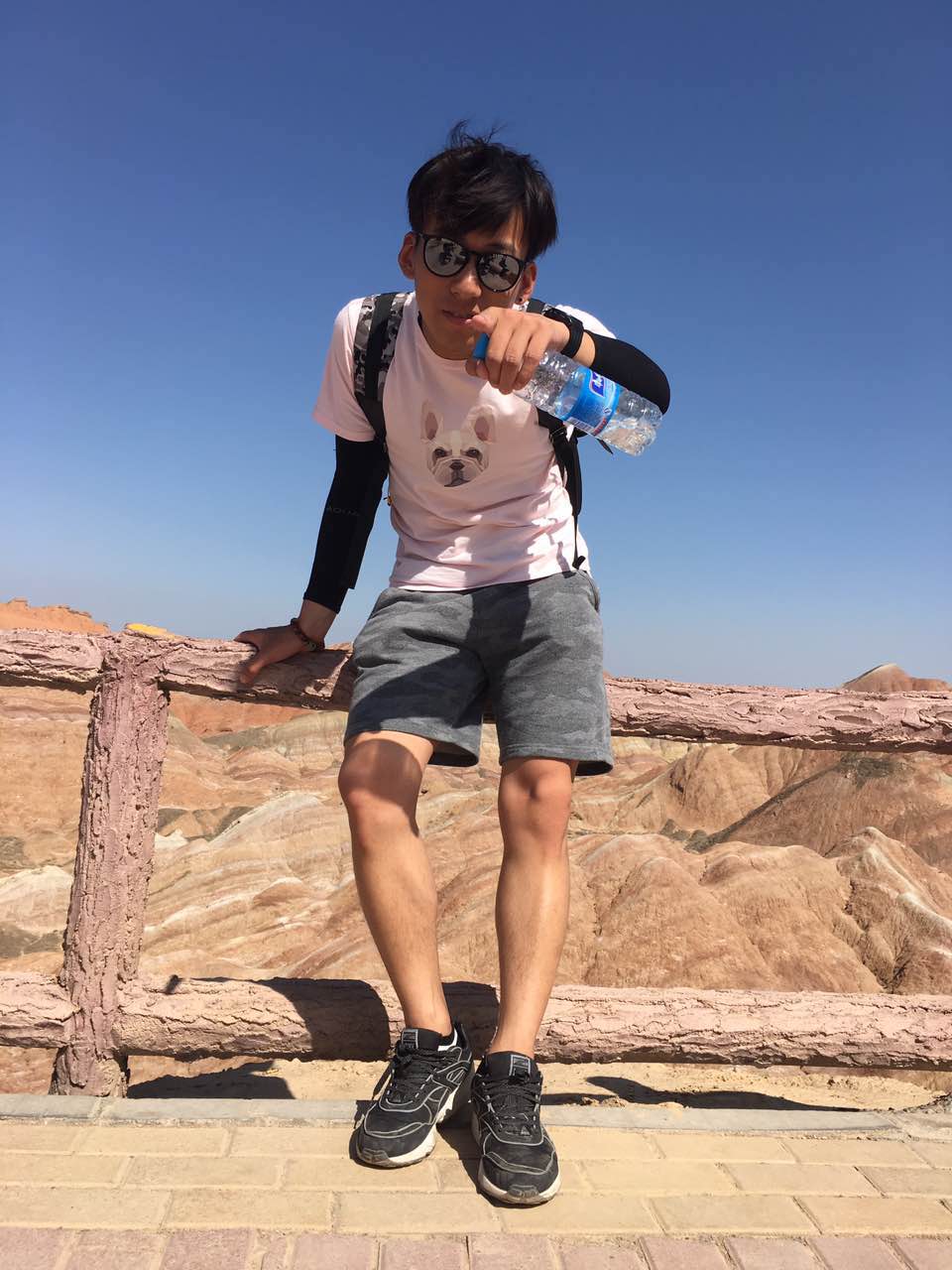 十二月准备好好逛逛东北 欢迎帅哥妹子们同行啊 不介意年龄只要都爱