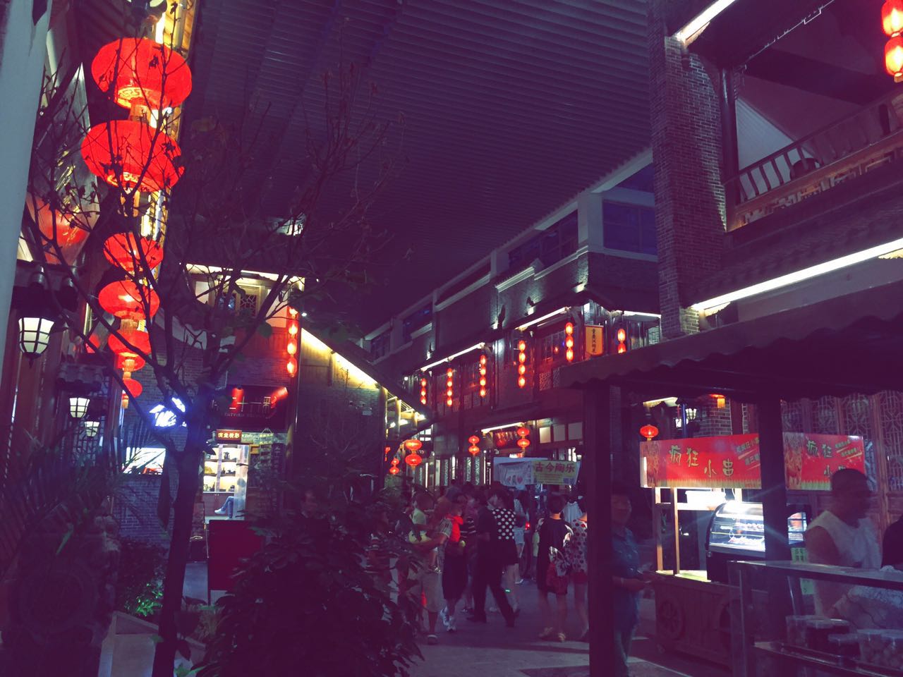 长春巴蜀映巷人均消费_长春夜景